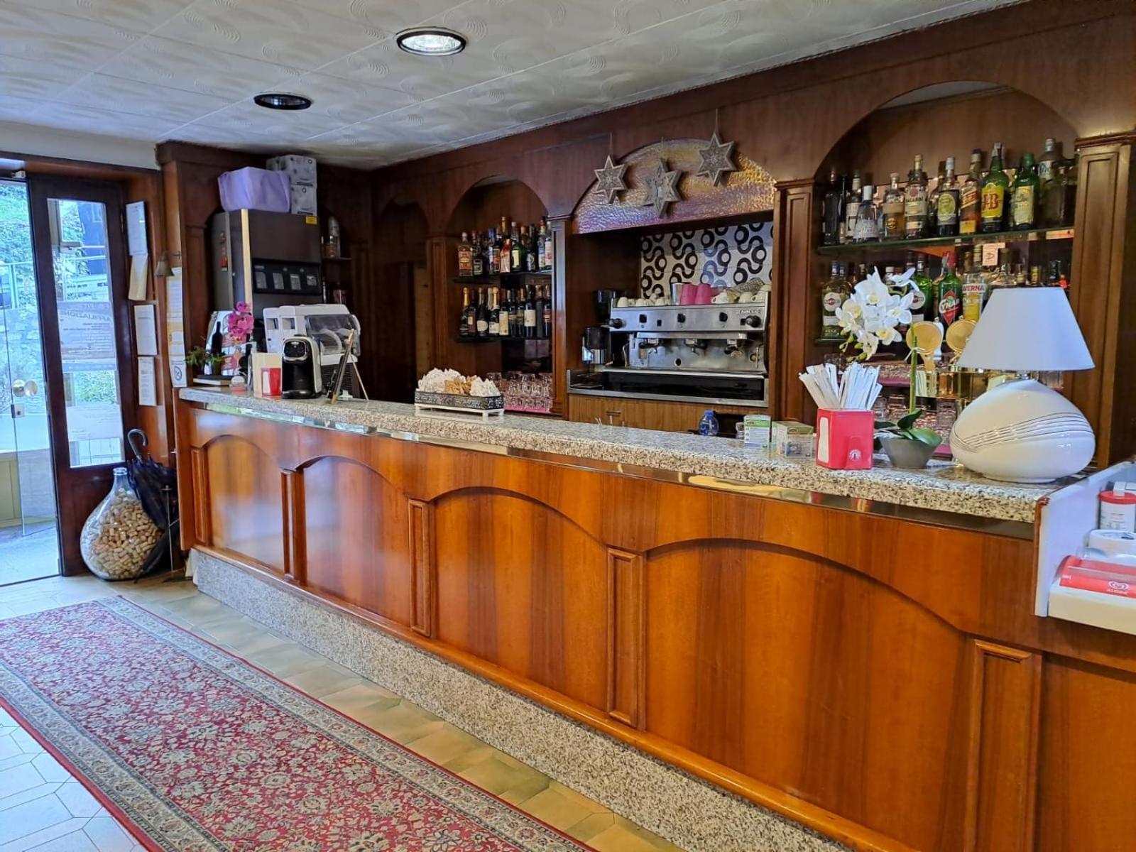 Hotel Provinciale 79 à Magreglio Extérieur photo
